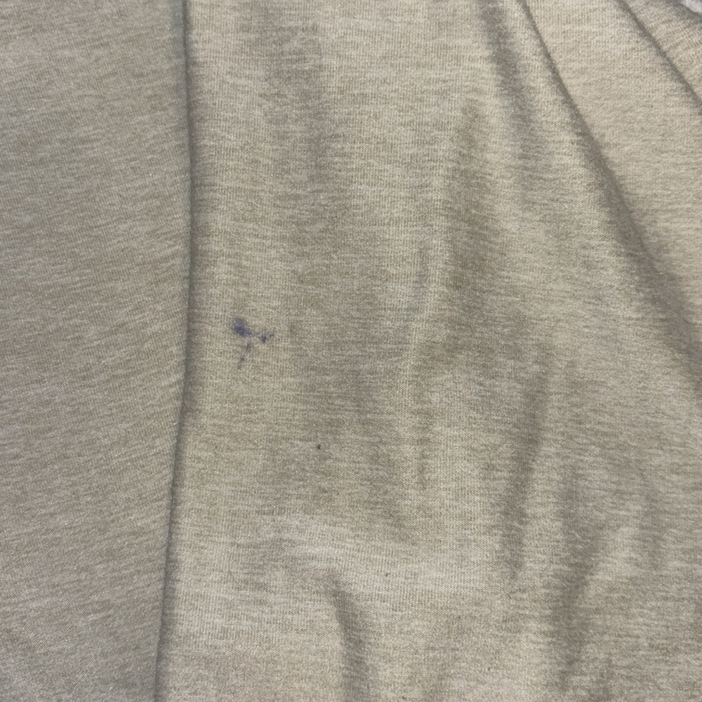 Tan pull over - Picture 6 of 6